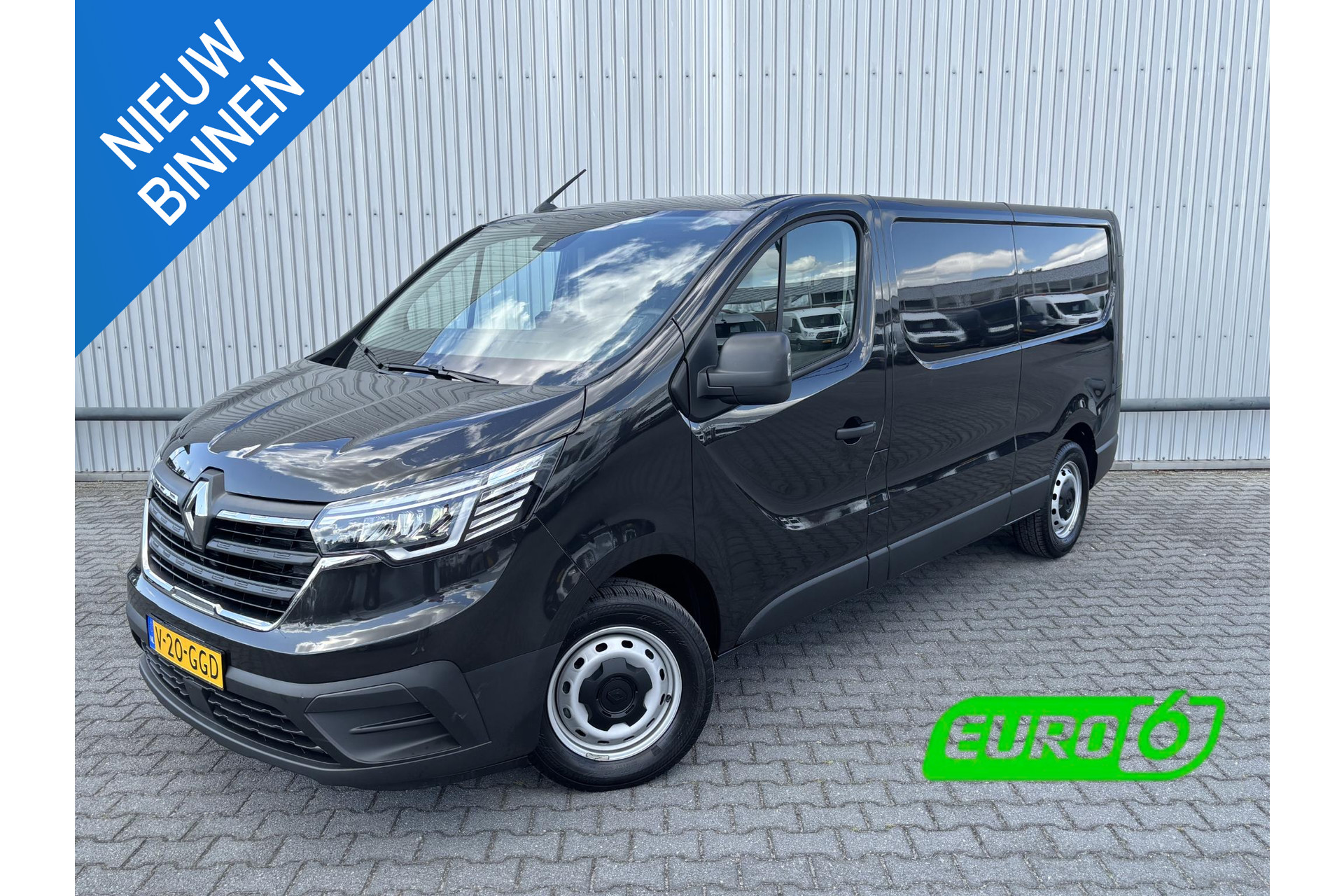 Renault Trafic 2.0 Blue dCi 130 T30 L2H1*A/C*CRUISE*CAMERA*3PERS